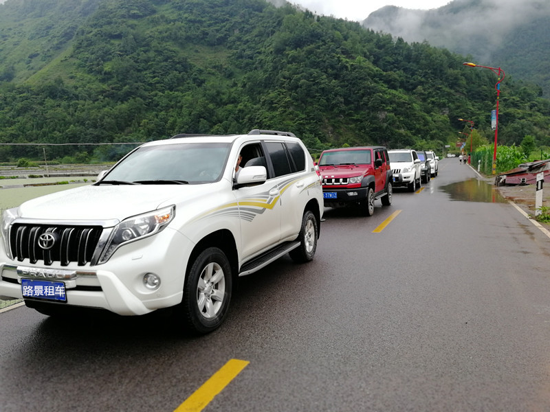 成都租越野車跑川藏線哪家好